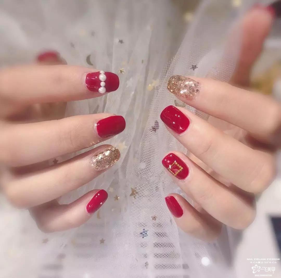 过年、聚会和婚礼等各场合都适用的美甲款式，