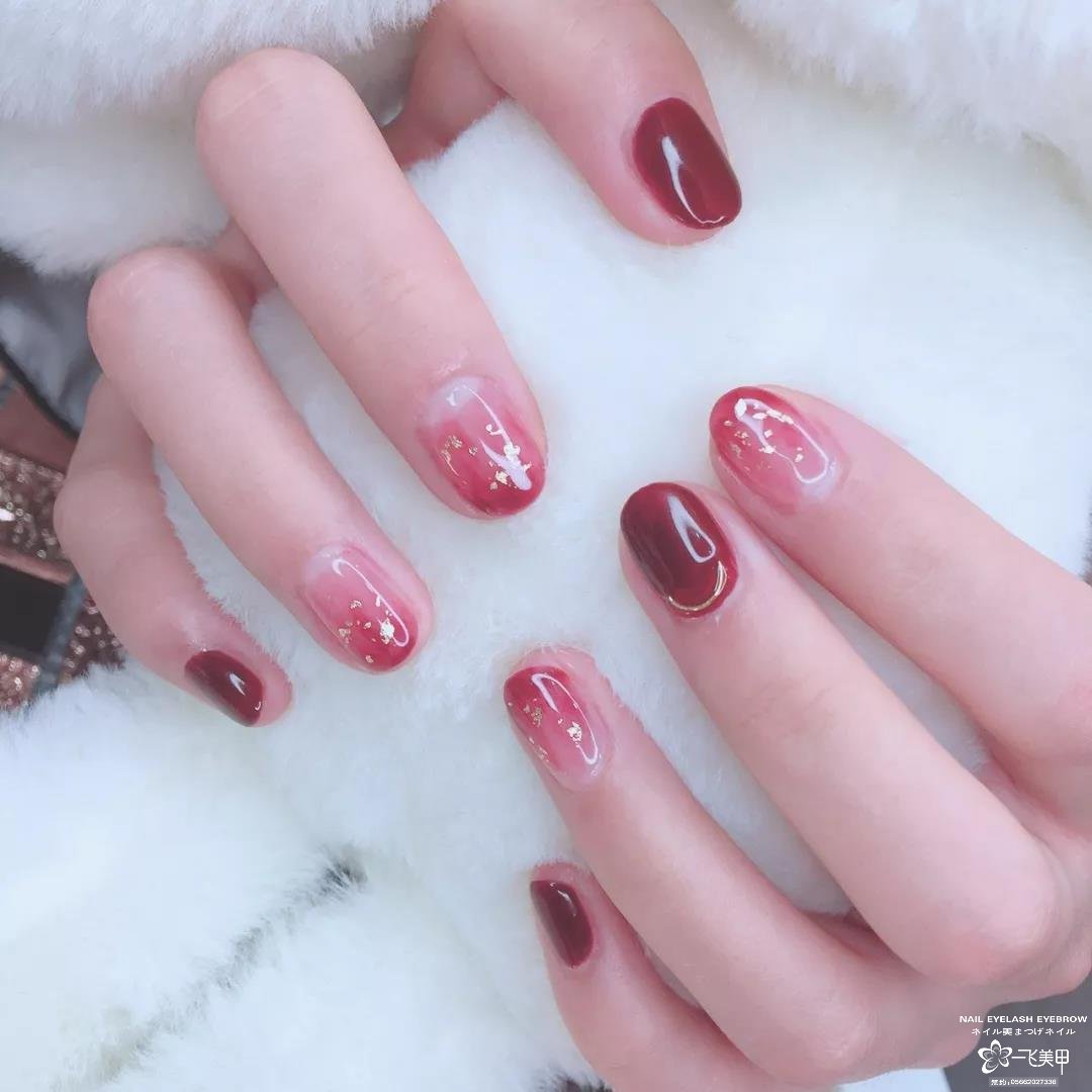 过年、聚会和婚礼等各场合都适用的美甲款式，