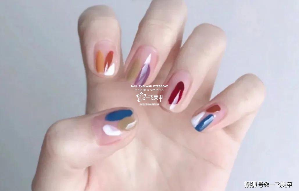 韩系手绘涂鸦美甲，好有艺术感啊~