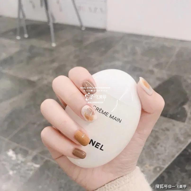 韩系手绘涂鸦美甲，好有艺术感啊~