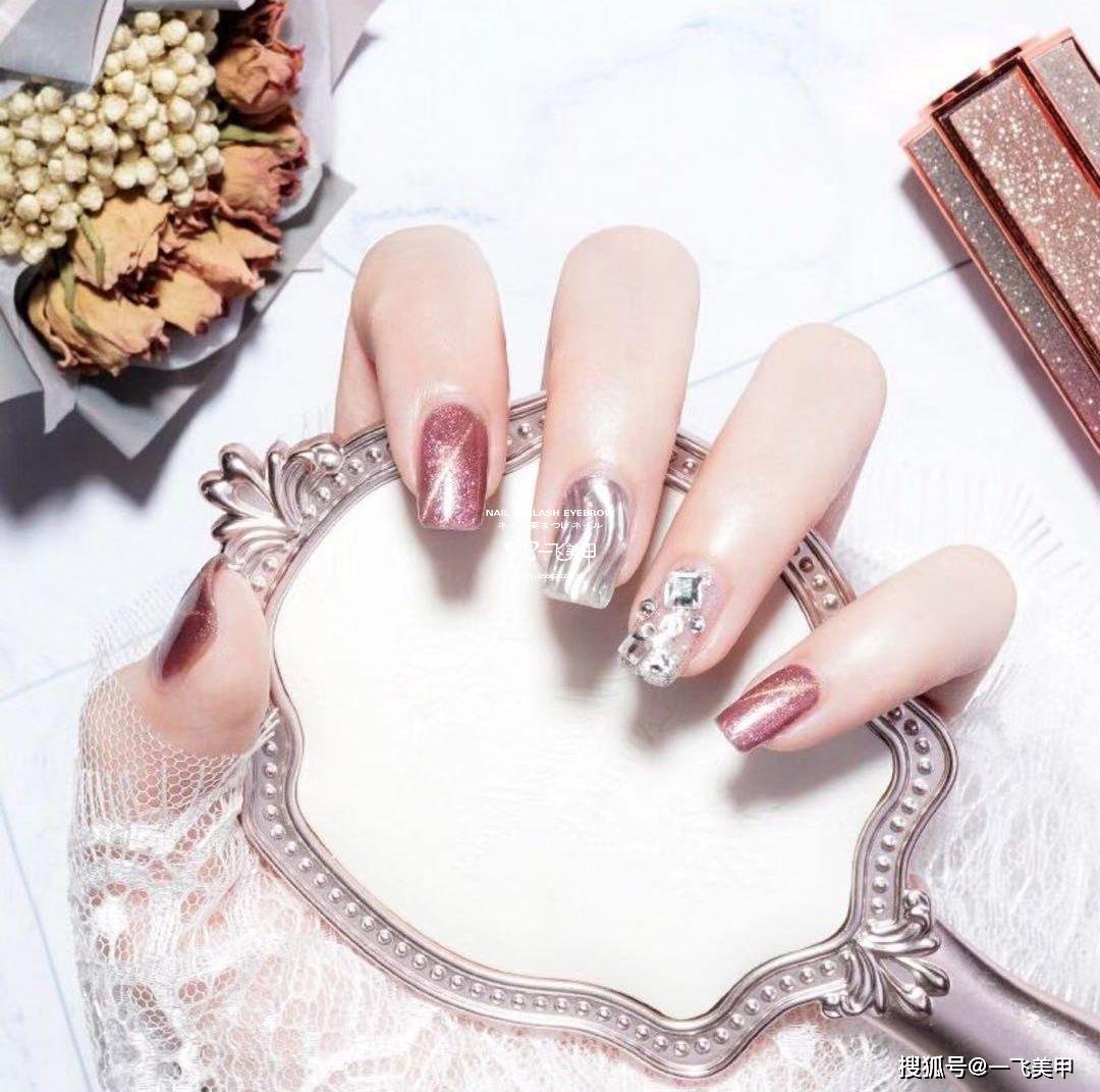 用猫眼做出气质轻奢款美甲！复工第一天，一起学习吧