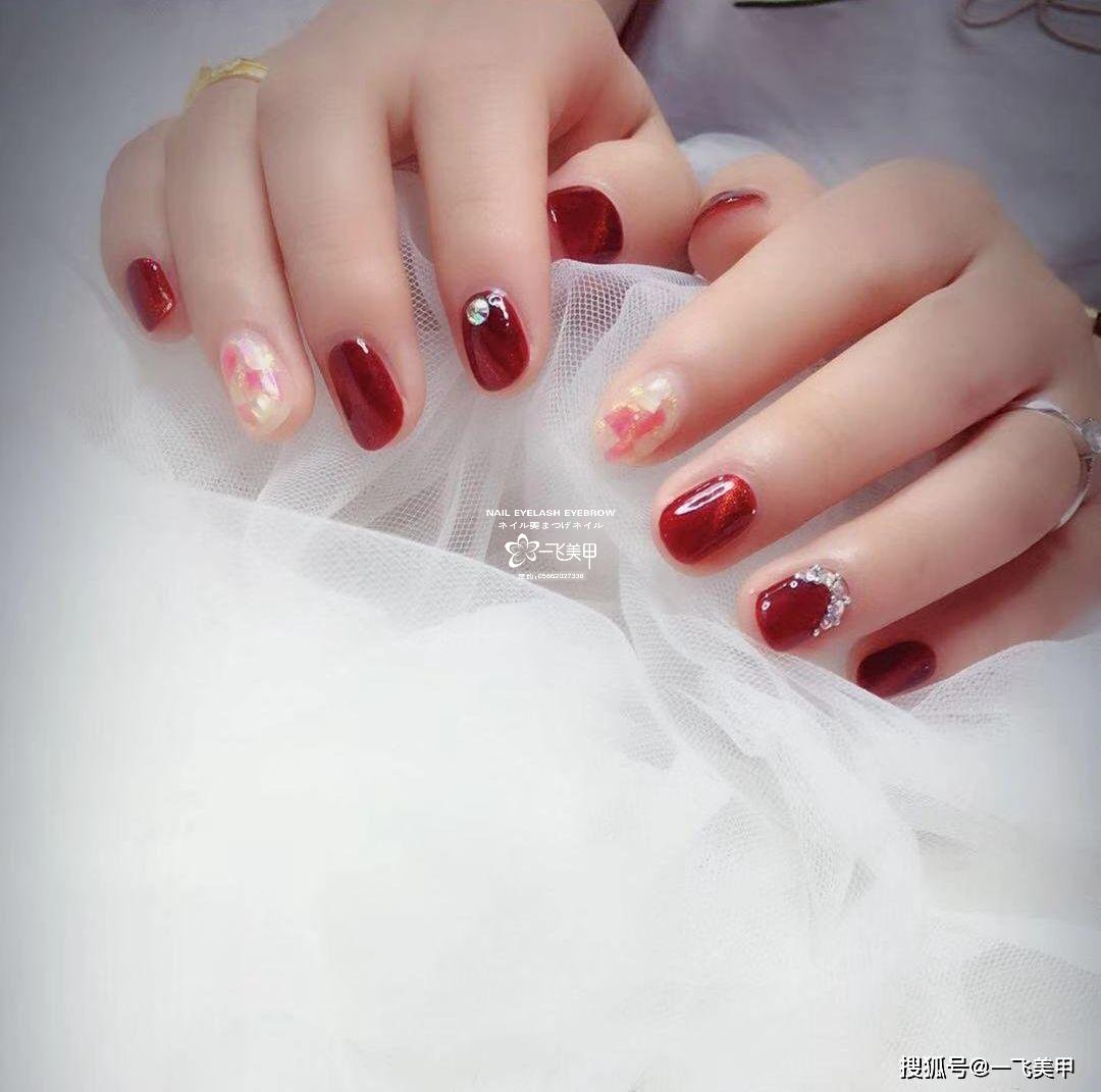 用猫眼做出气质轻奢款美甲！复工第一天，一起学习吧