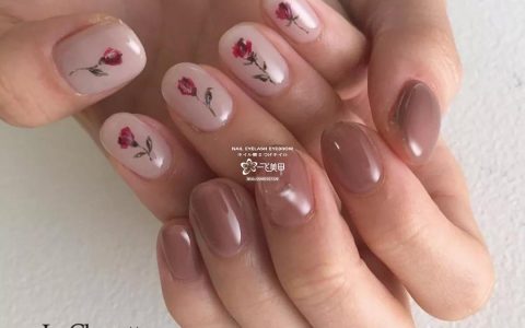 ins风AB款美甲？不对称也好看！