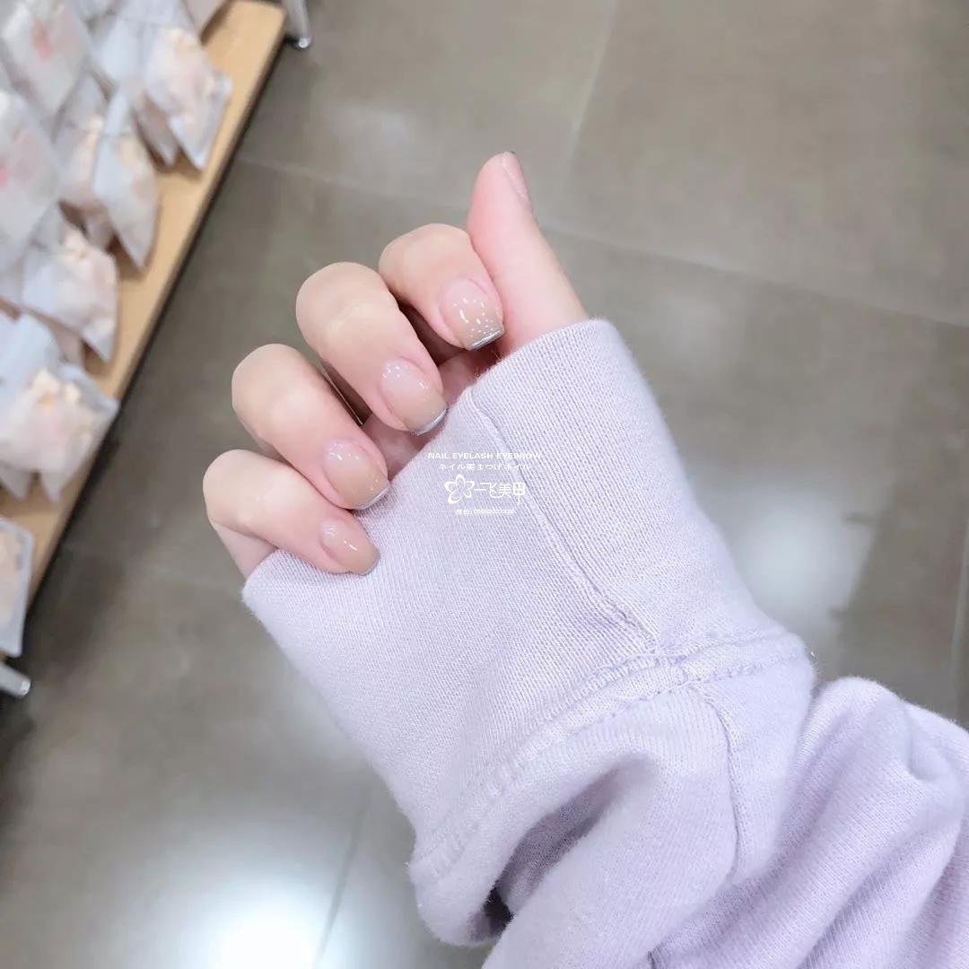 美甲别乱做，颜色配肤色很重要，不然分分钟被丑哭