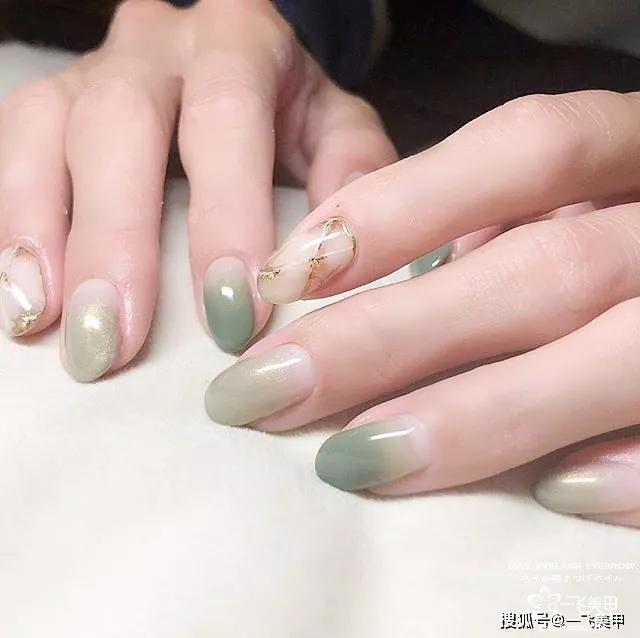 初春做渐变美甲，真的很美~