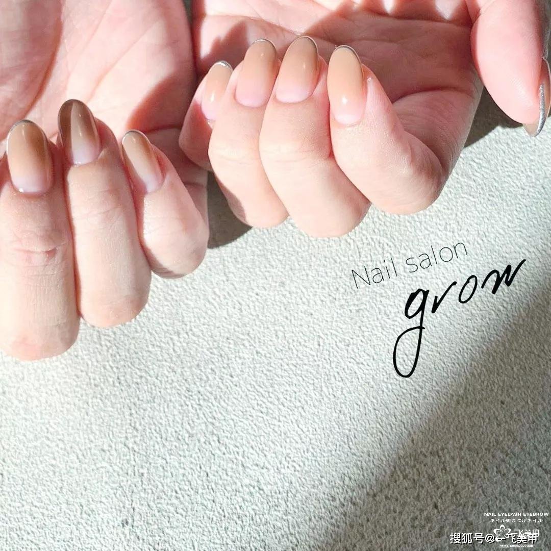 初春做渐变美甲，真的很美~