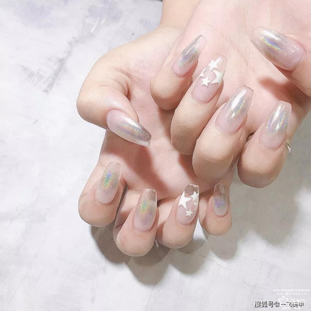 初春做渐变美甲，真的很美~