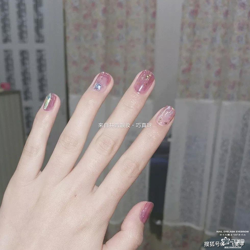 初春做渐变美甲，真的很美~