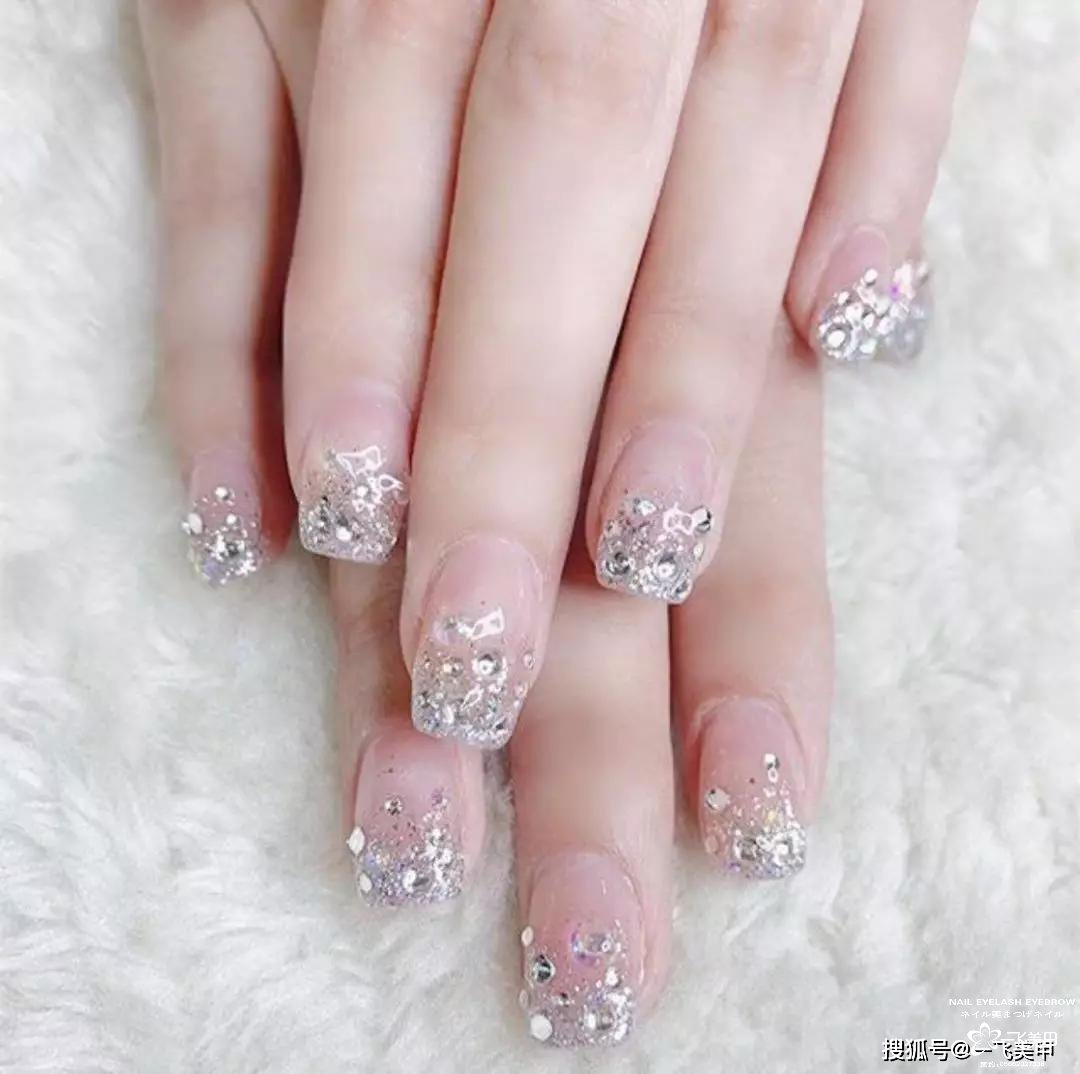 新娘美甲，实用短款