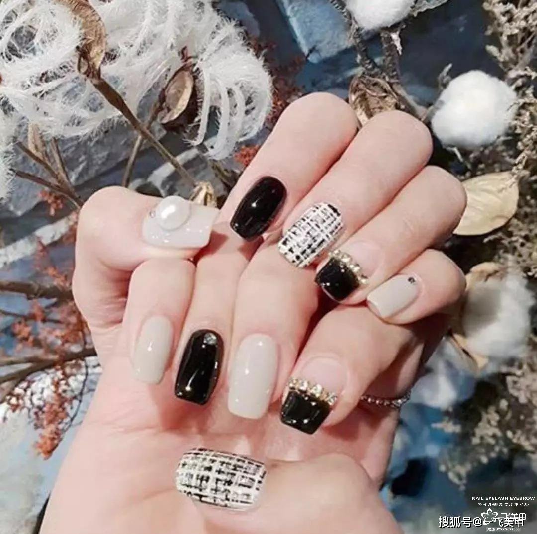 一眼识别的的小香风美甲，优雅有气质！