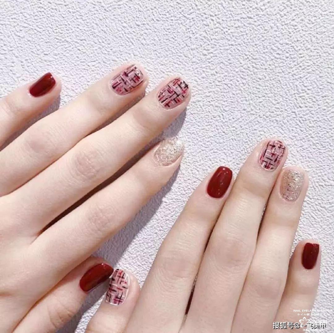 一眼识别的的小香风美甲，优雅有气质！