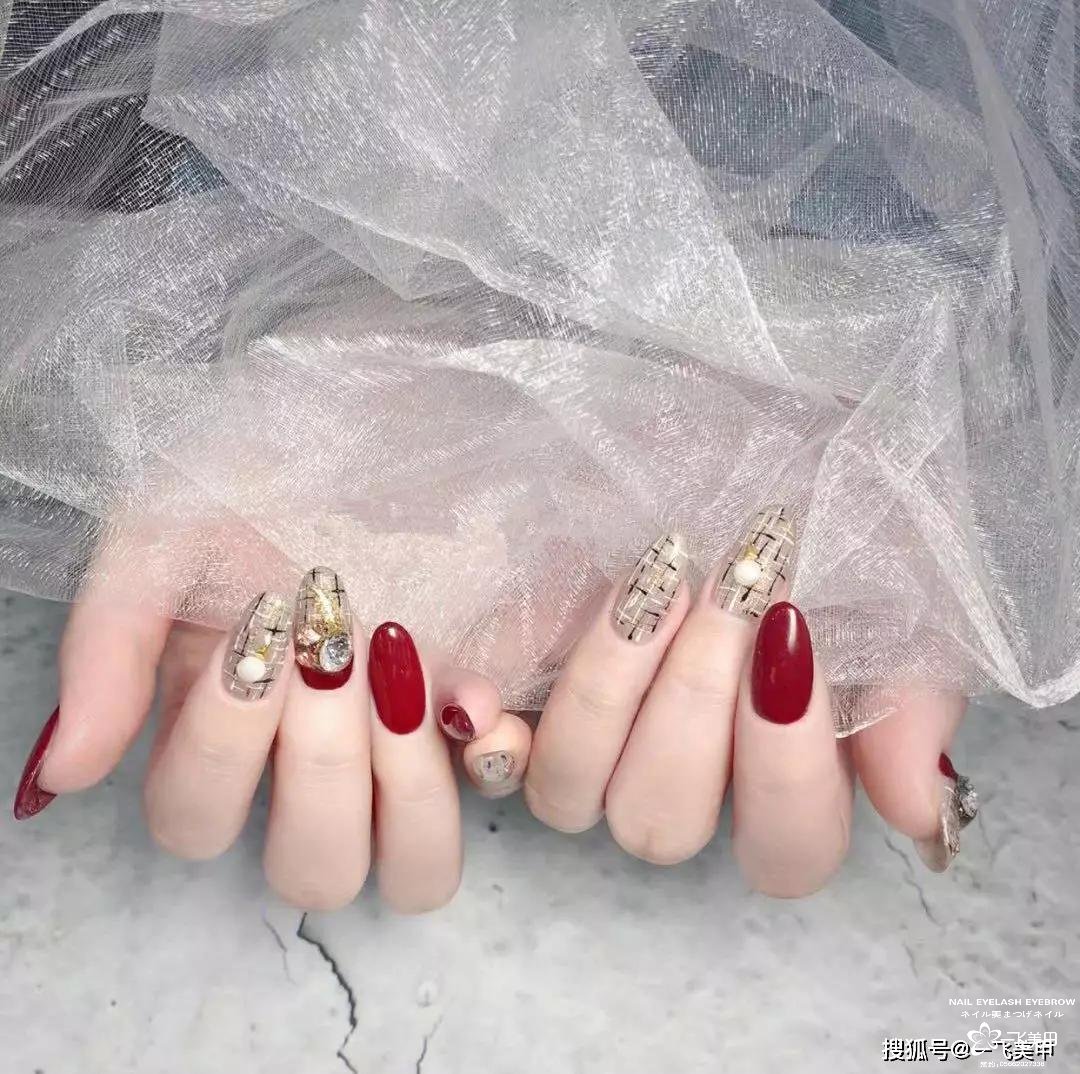 一眼识别的的小香风美甲，优雅有气质！