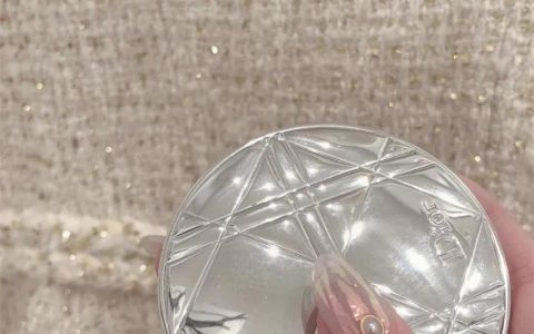 一眼识别的的小香风美甲，优雅有气质！