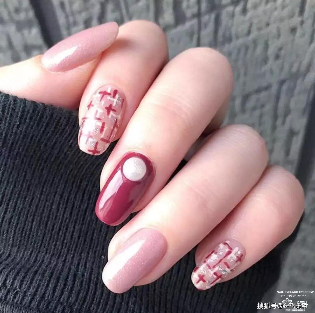 一眼识别的的小香风美甲，优雅有气质！