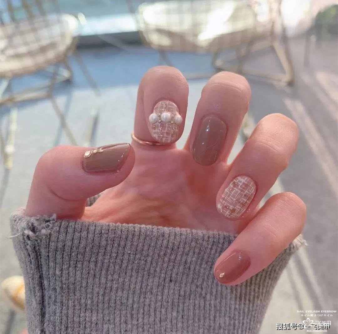 一眼识别的的小香风美甲，优雅有气质！