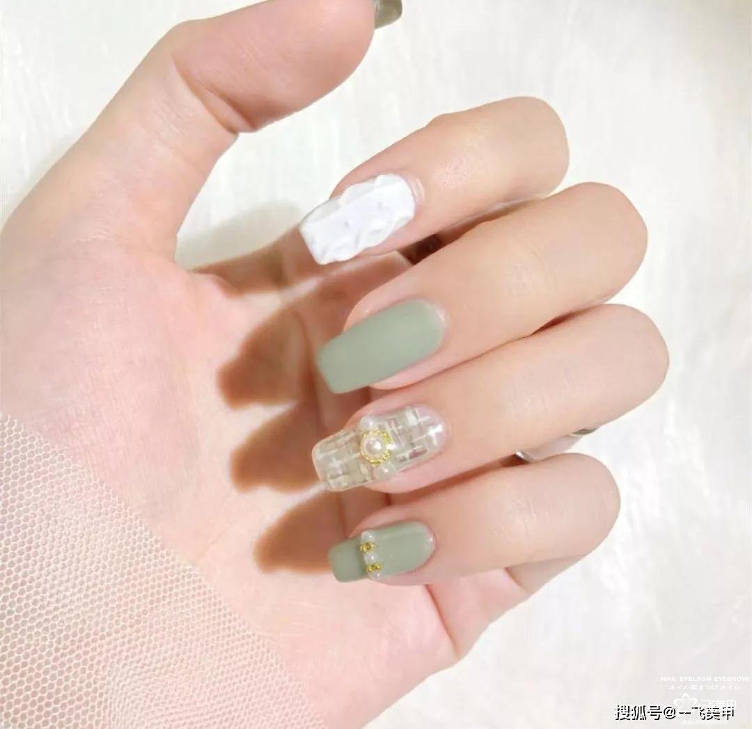 一眼识别的的小香风美甲，优雅有气质！