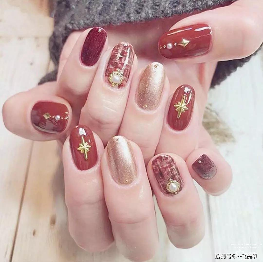 一眼识别的的小香风美甲，优雅有气质！