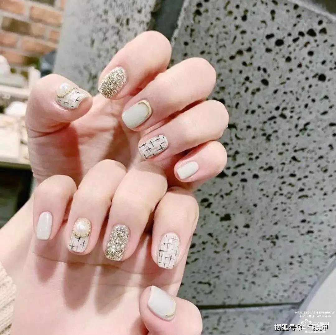 一眼识别的的小香风美甲，优雅有气质！