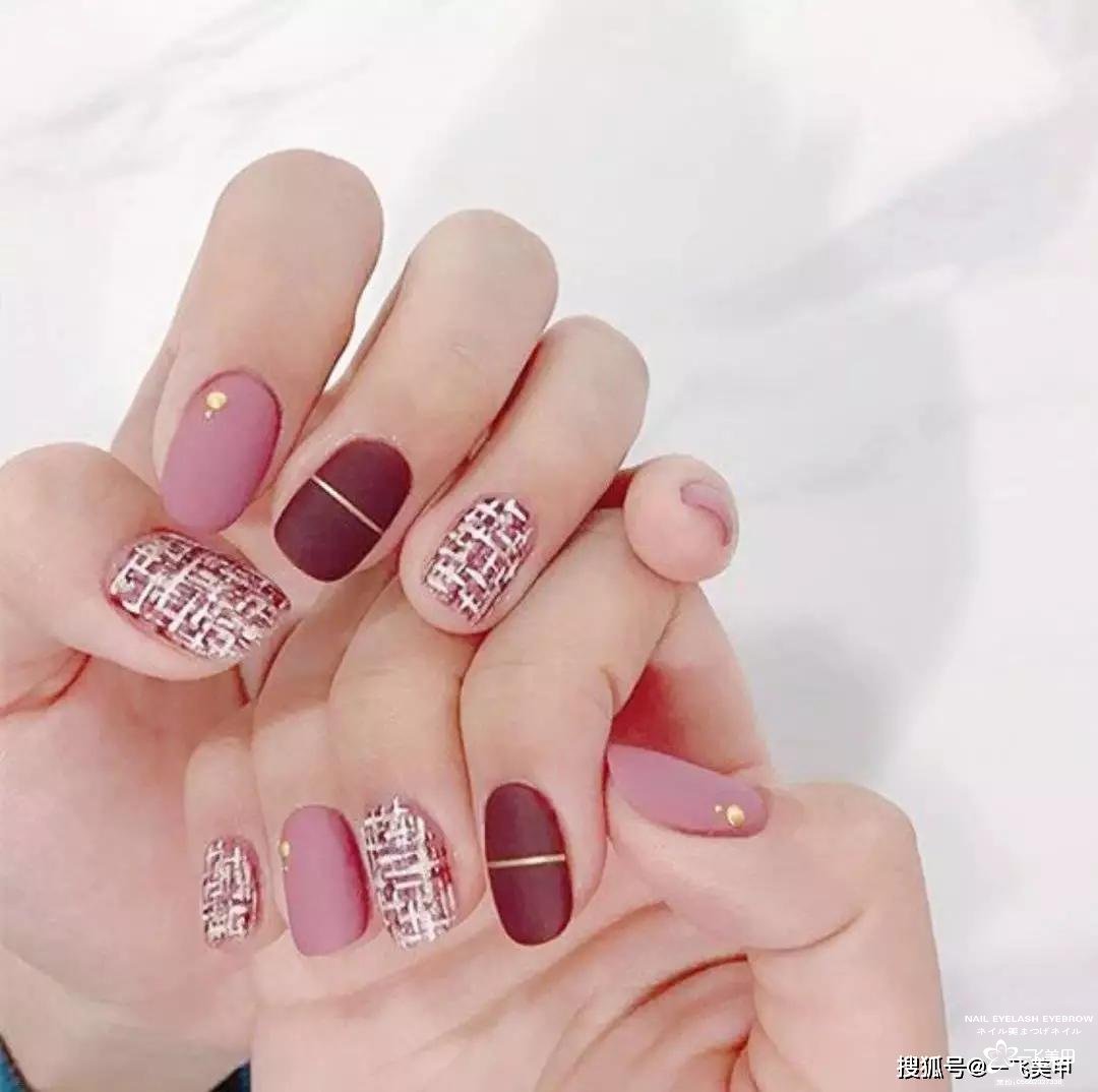一眼识别的的小香风美甲，优雅有气质！