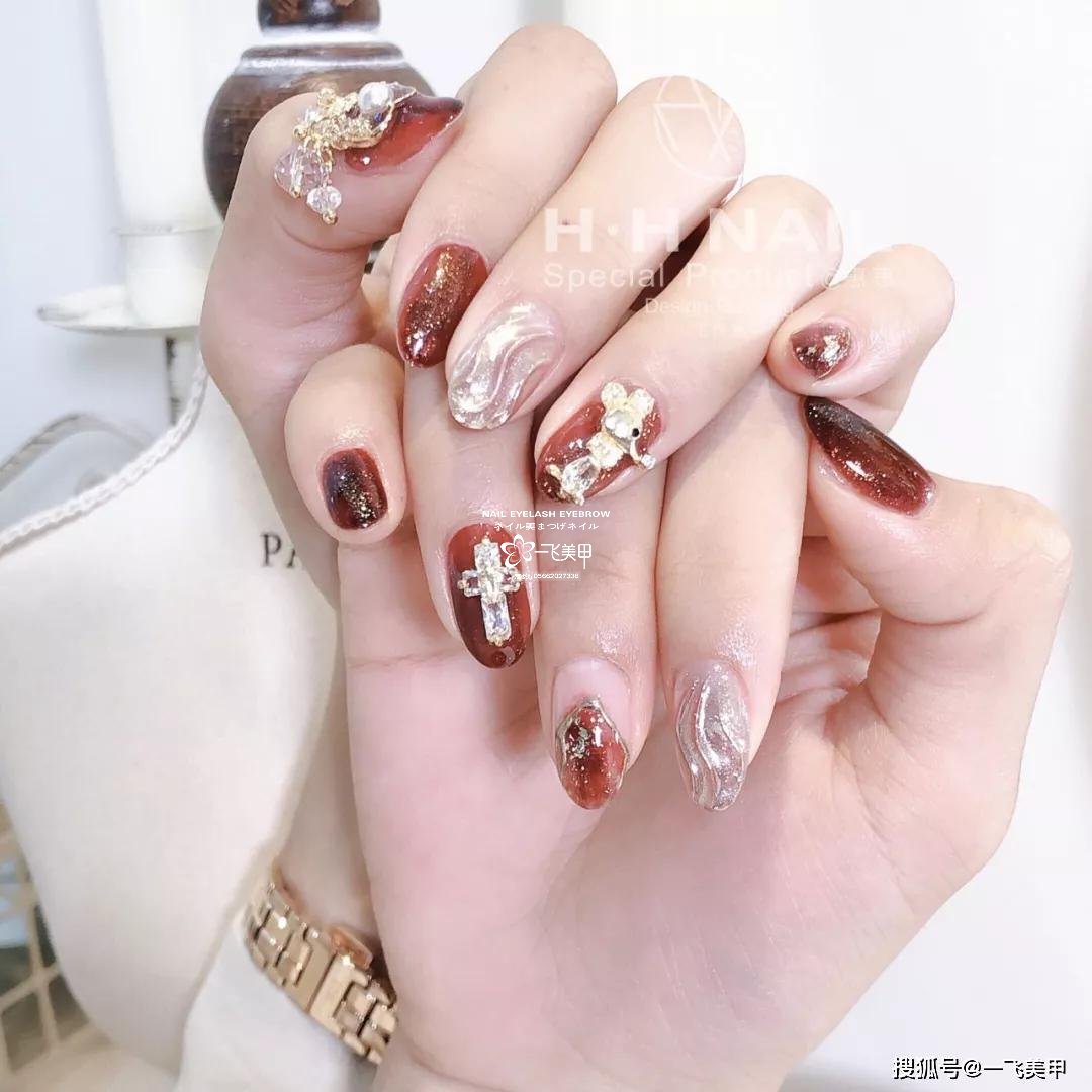 这些椭圆型美甲也太太太太显手长了吧