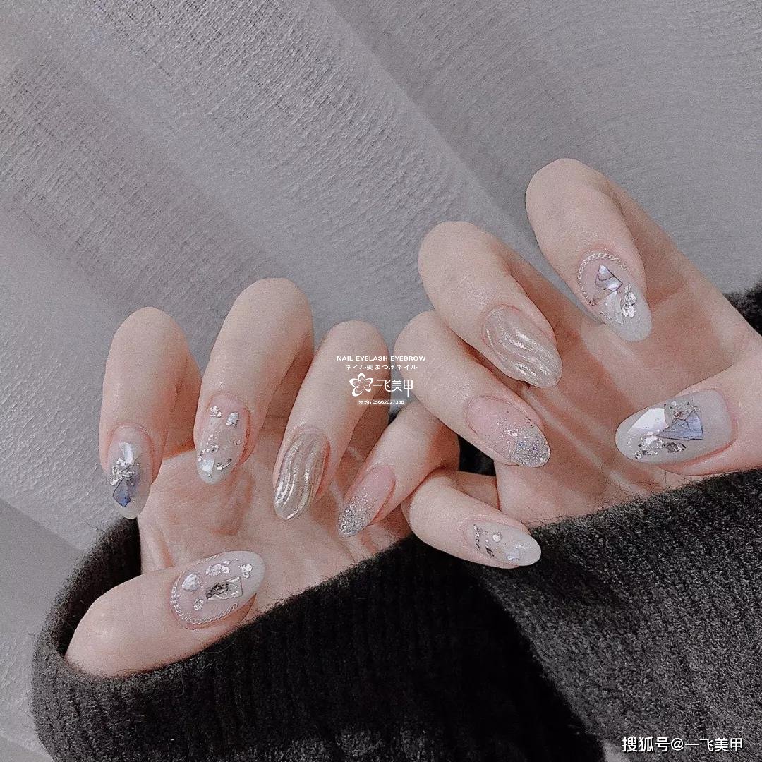 这些椭圆型美甲也太太太太显手长了吧