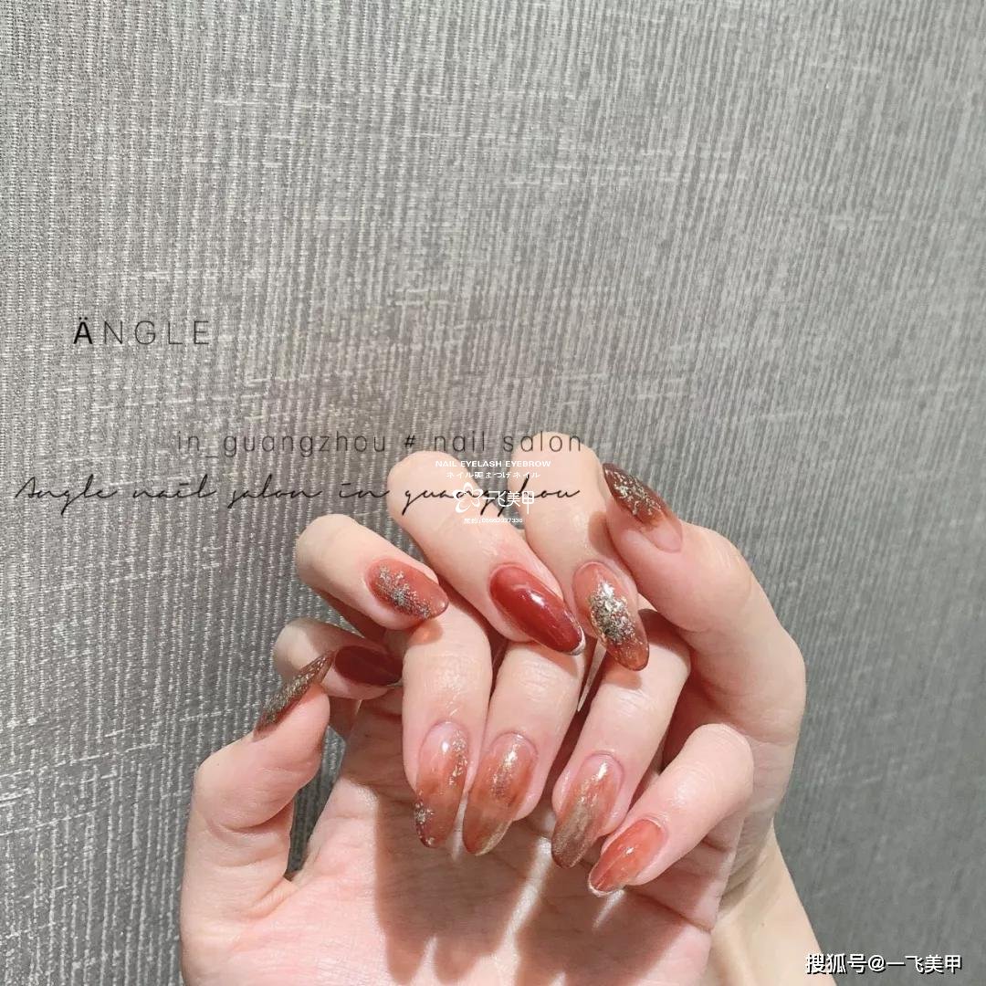 这些椭圆型美甲也太太太太显手长了吧