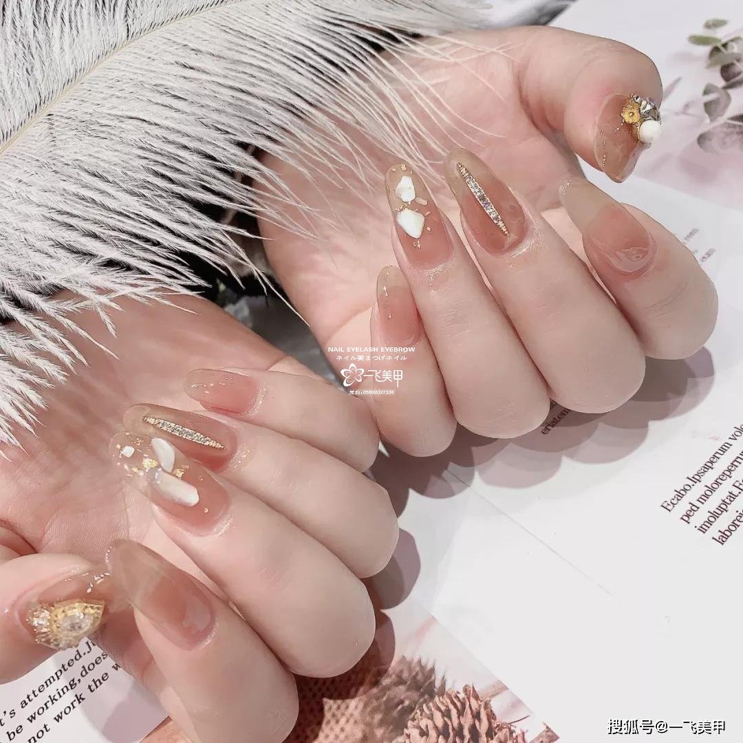 这些椭圆型美甲也太太太太显手长了吧