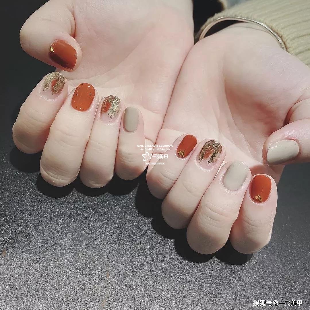 2020年的春季，短指甲做什么款好看？