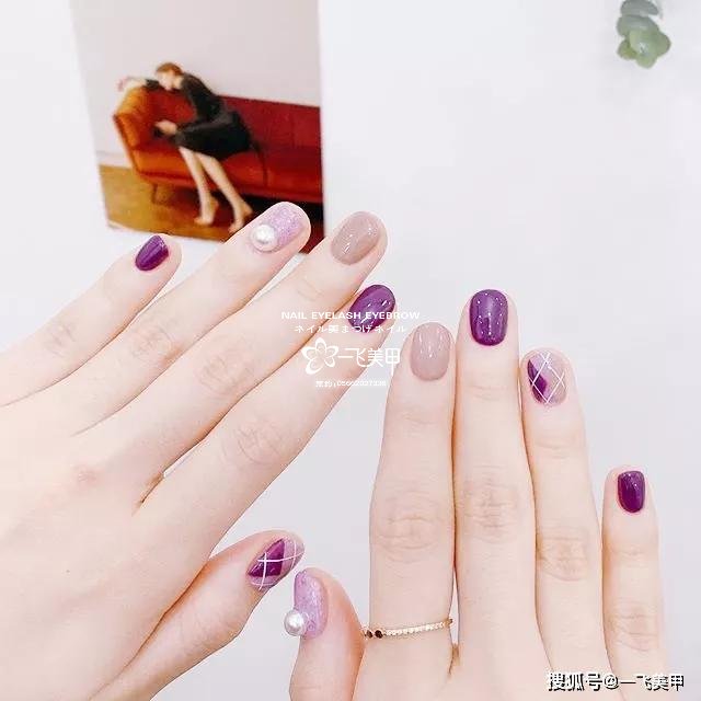 2020年的春季，短指甲做什么款好看？