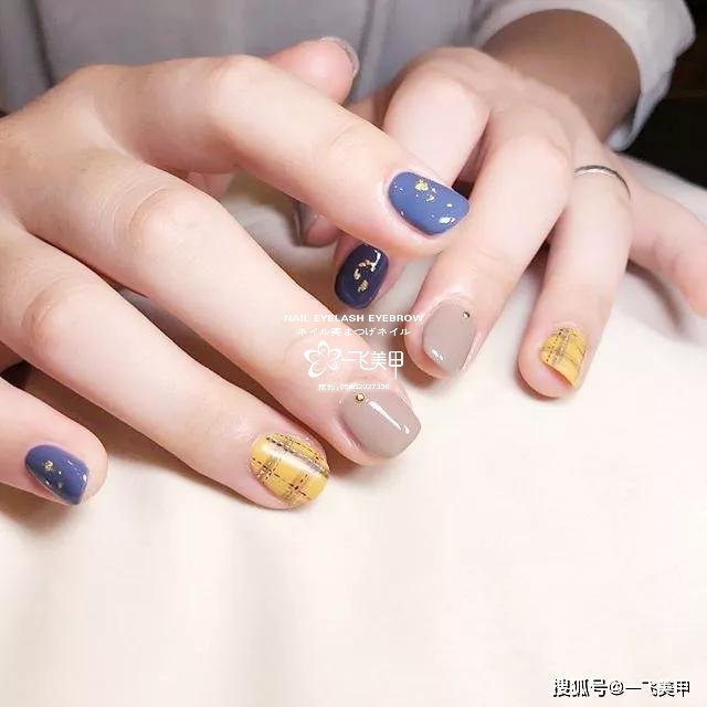 2020年的春季，短指甲做什么款好看？