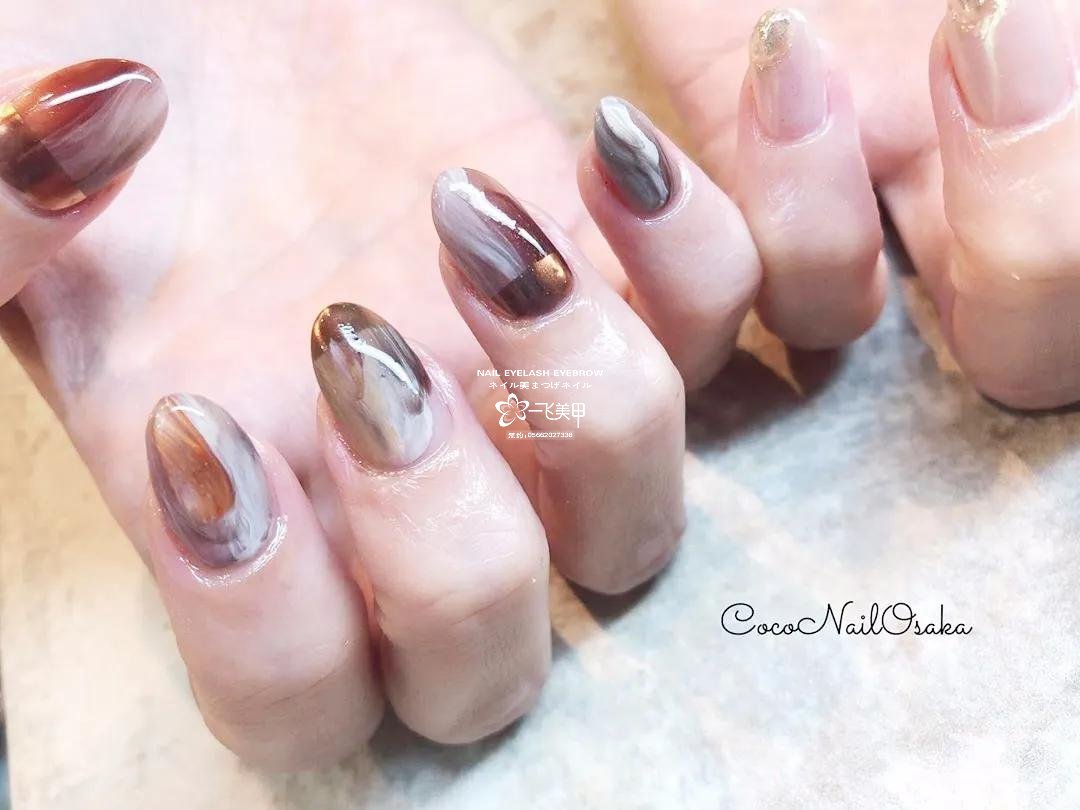 高级感十足的另类油画风美甲