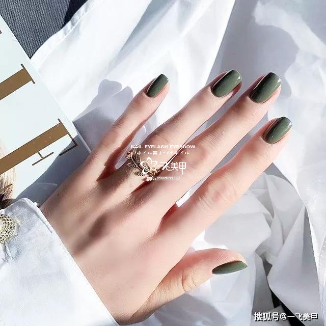 非常受欢迎地纯色美甲力荐，极简而又好看
