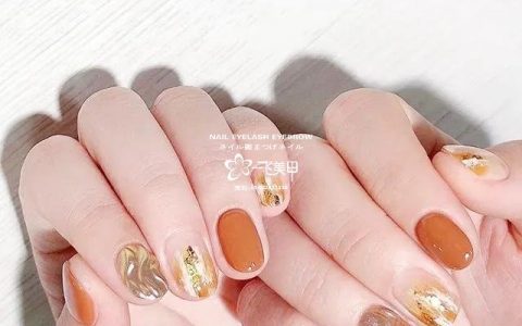 南方的姑娘，让我们一起来做个汽水色美甲吧