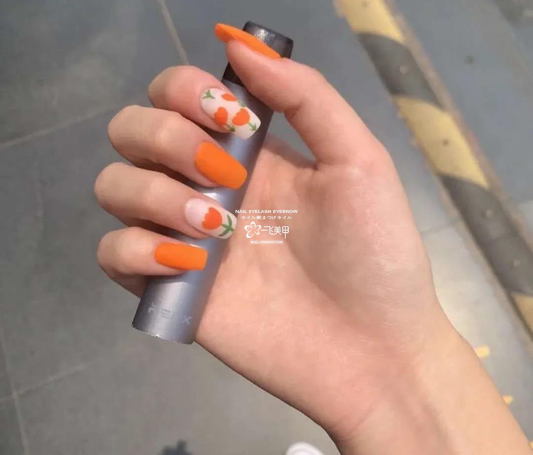 南方的姑娘，让我们一起来做个汽水色美甲吧