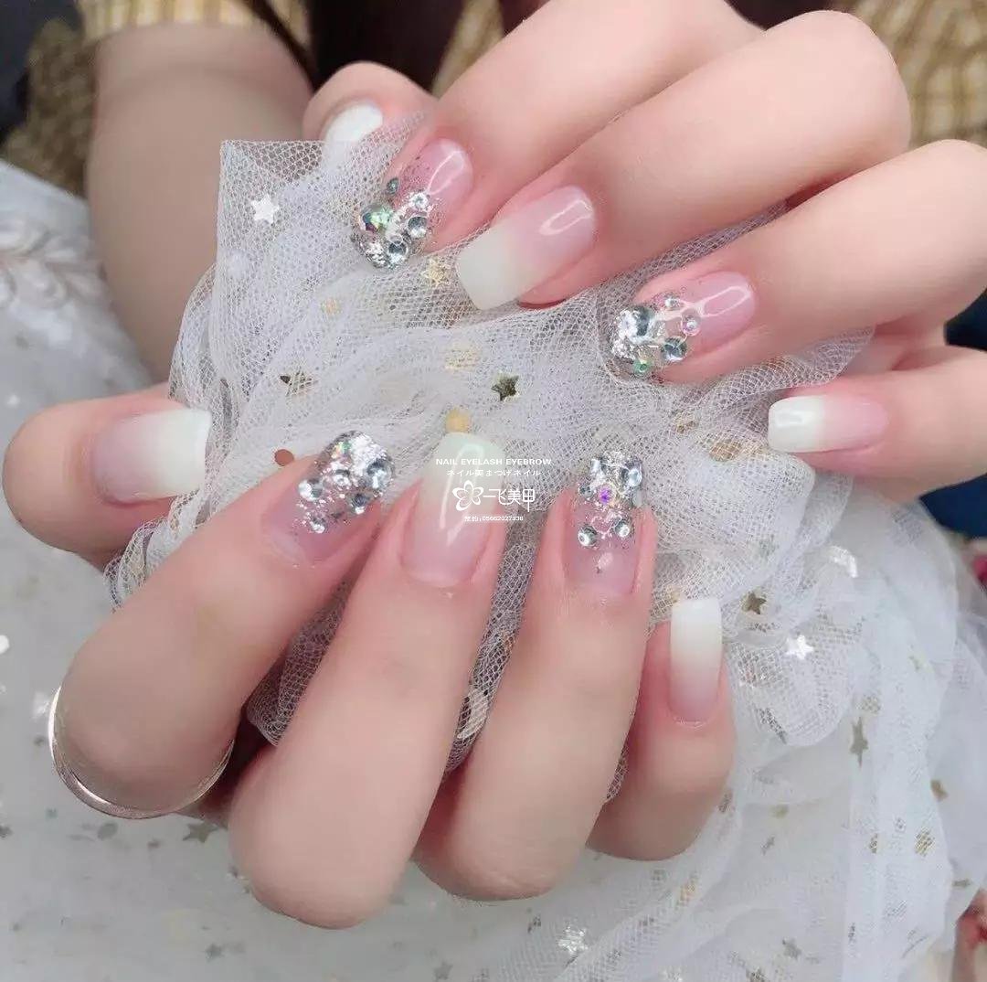 疫情快结束啦！推迟结婚的新人快来选新娘甲