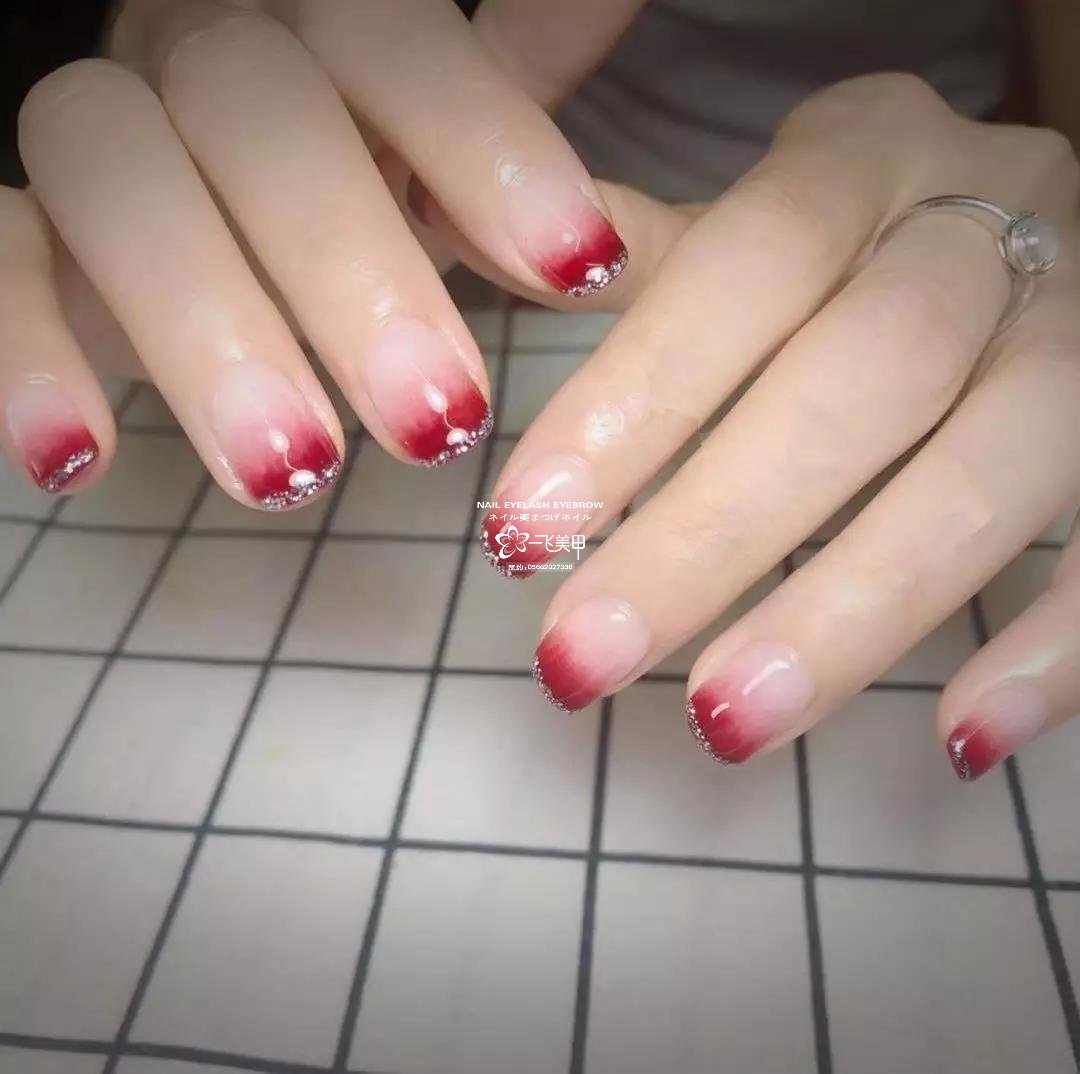 疫情快结束啦！推迟结婚的新人快来选新娘甲