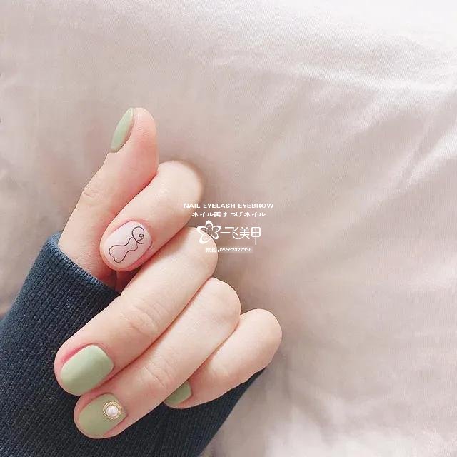 适合春天的3款绿色美甲，好养眼啊！