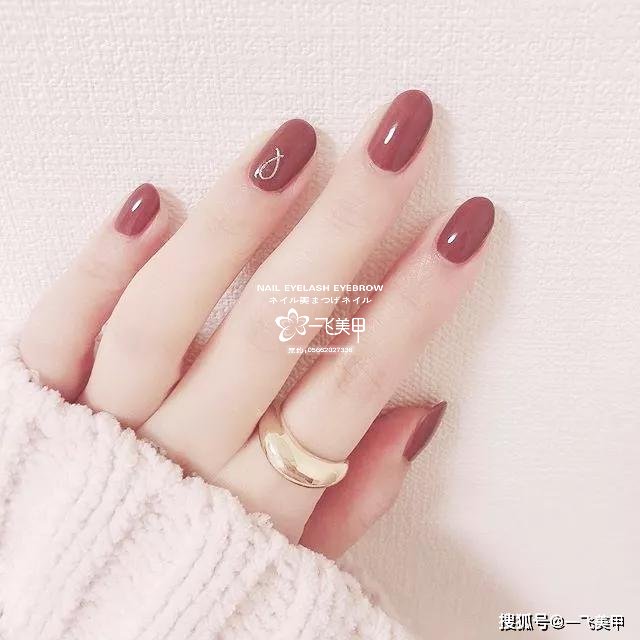 作为资深美甲师如何才能把美甲搭出高级感？