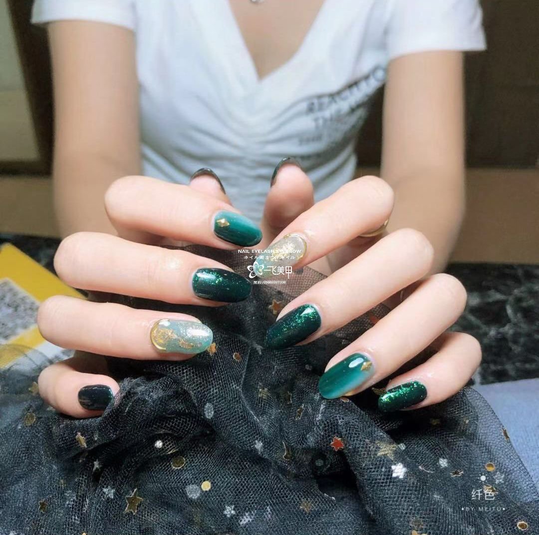 巨显白的绿色美甲，这款必火