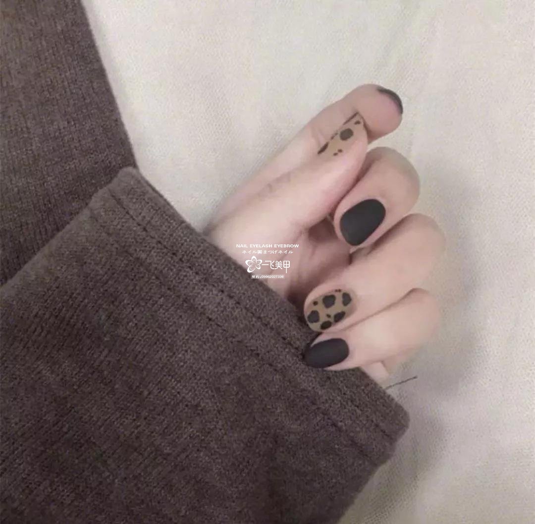 巨显白的绿色美甲，这款必火