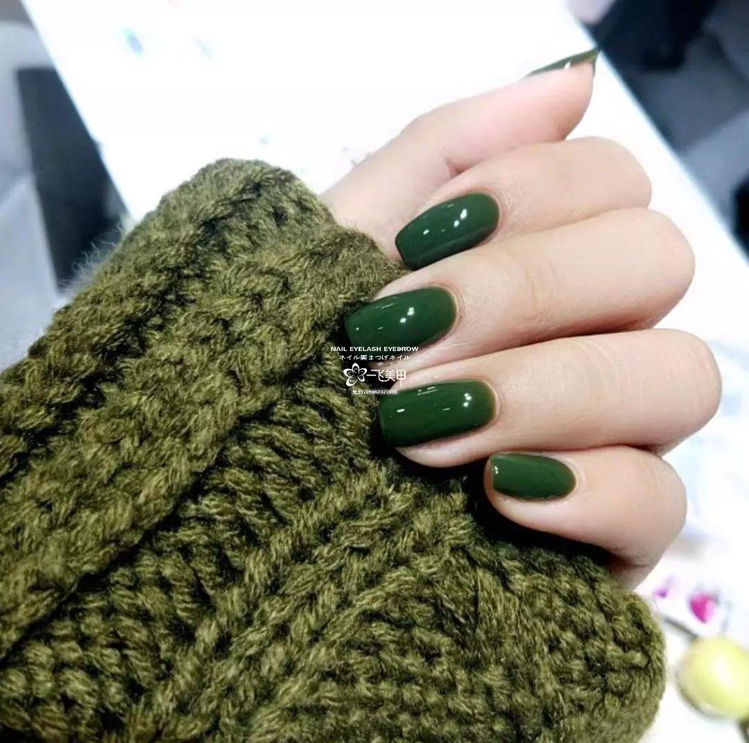 巨显白的绿色美甲，这款必火