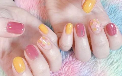 如何把春夏装进美甲里？糖果色系做到了