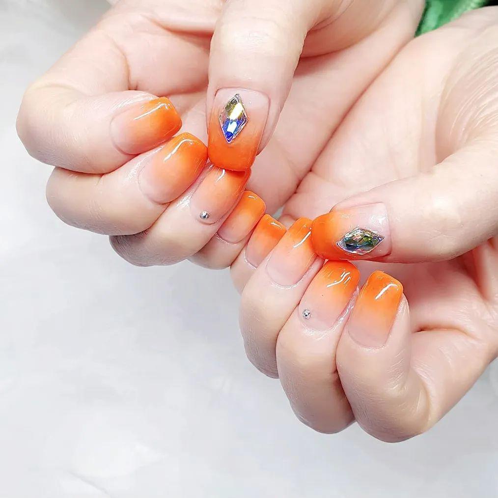 5款橘子汽水色美甲，美到冒泡啦！