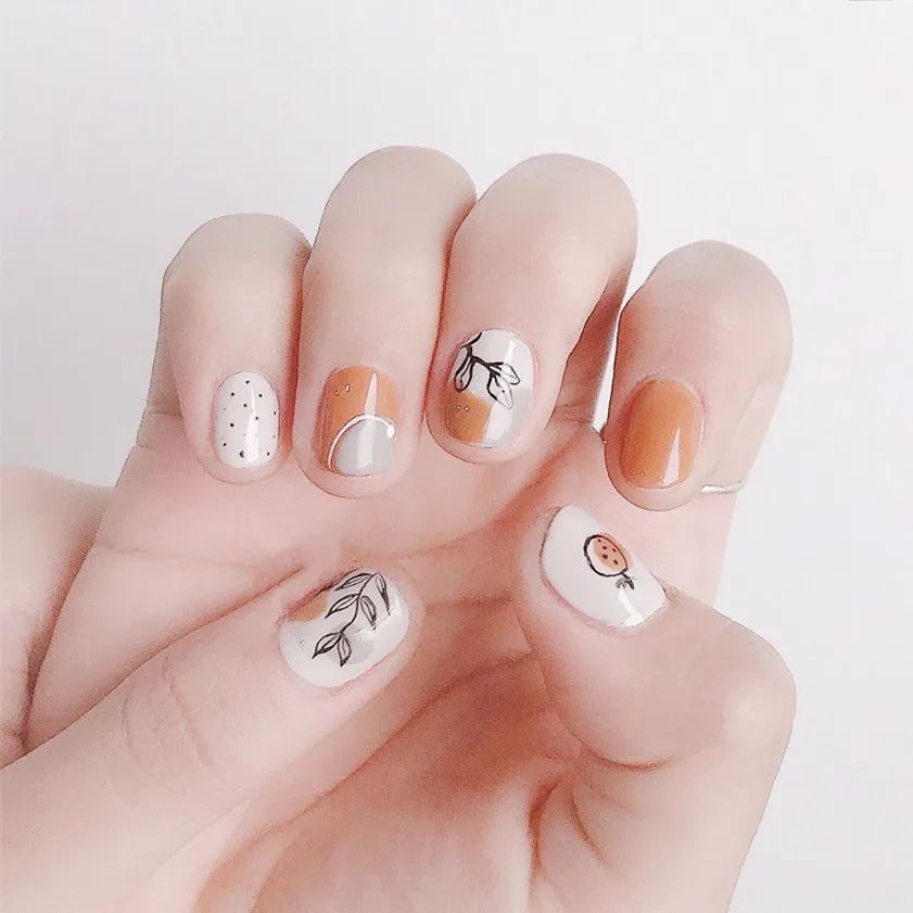 5月份看你的星座做什么美甲色能旺运？