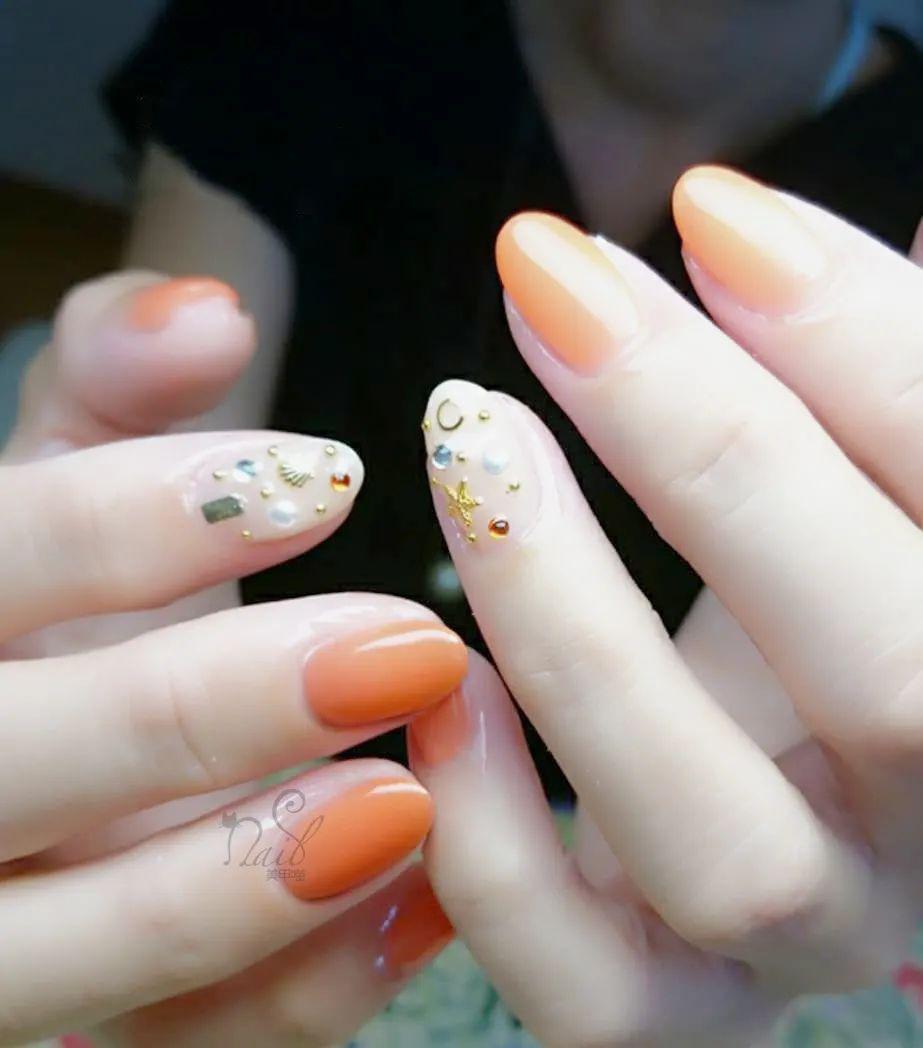 5款橘子汽水色美甲，美到冒泡啦！