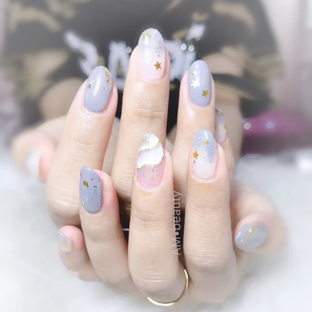 高级！这才是蓝色美甲的正确打开方式