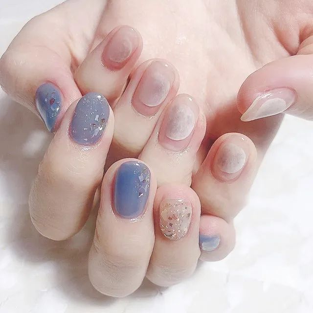 高级！这才是蓝色美甲的正确打开方式