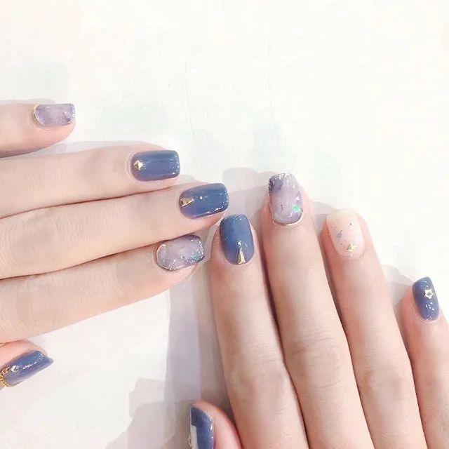 高级！这才是蓝色美甲的正确打开方式