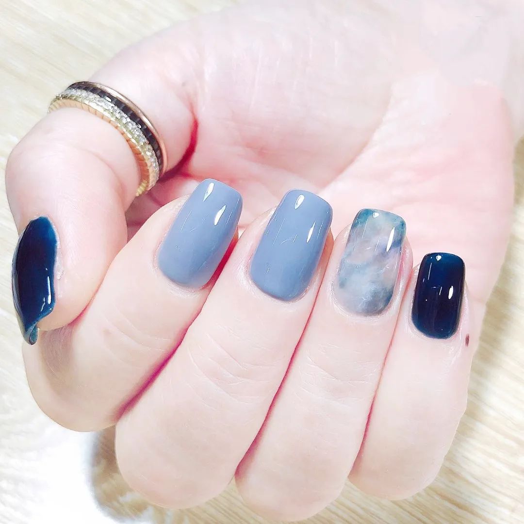 高级！这才是蓝色美甲的正确打开方式