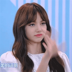 Lisa、宋妍霏……同款美甲，我都给你们扒出来了！